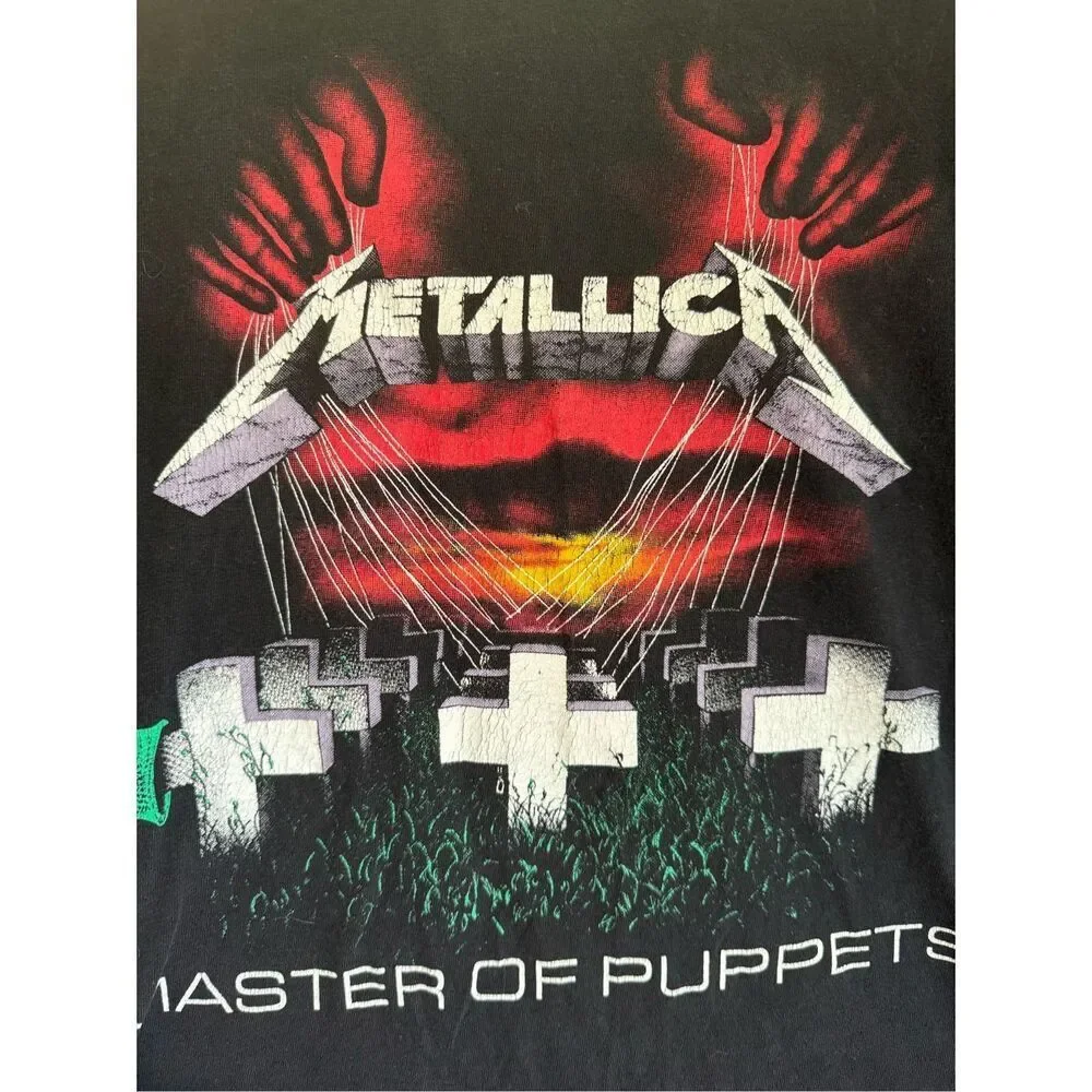 Metallica men’s Master of Puppets 100% cotton band t shirt sz S/M grunge vintage